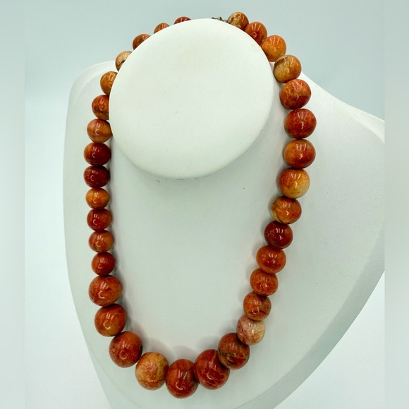 Vintage Genuine Apple Coral Graduated Bead Necklace 16” Barrel Clasp - Picture 7 of 17